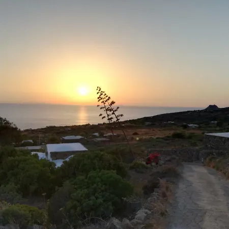 Dammuso Il Tramonto Di Nica' 펜션