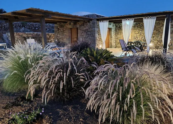 Dammuso Il Tramonto Di Nica' Scauri (Sicily)